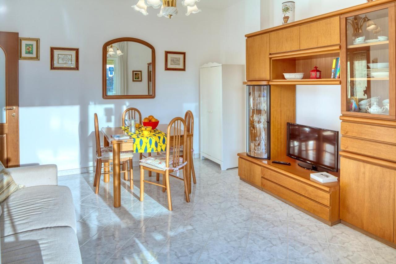Elena House Apartment เลวานโต ภายนอก รูปภาพ