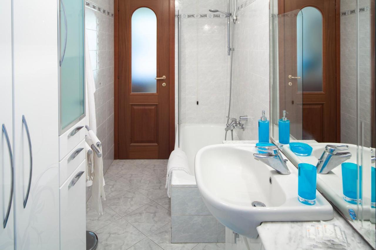 Elena House Apartment เลวานโต ภายนอก รูปภาพ