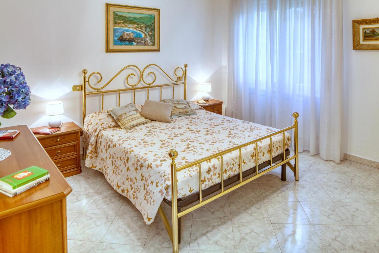 Elena House Apartment เลวานโต ภายนอก รูปภาพ